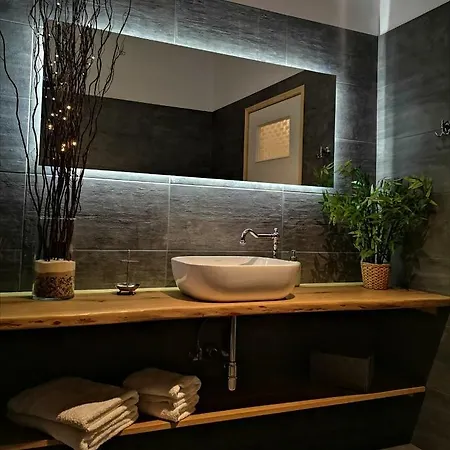 Tou Mikrou Voria Áyios Pétros