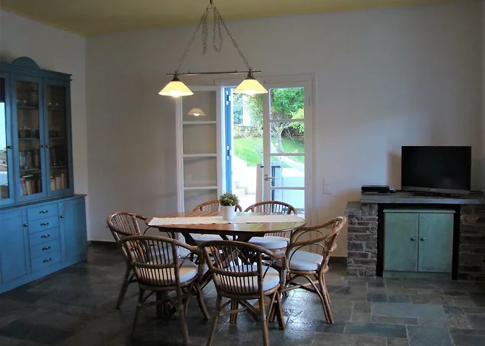 Tou Mikrou Voria Vila *