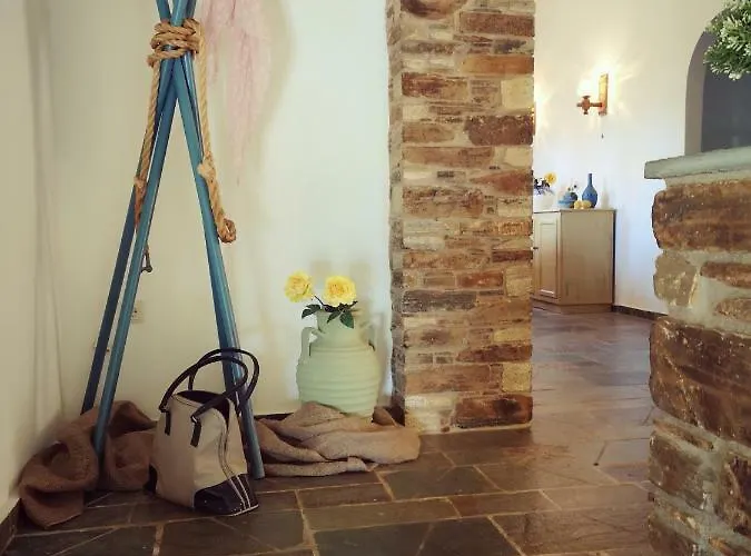 Vila Tou Mikrou Voria Áyios Pétros