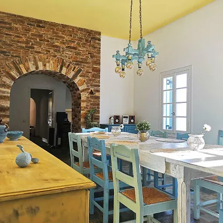 Tou Mikrou Voria * Áyios Pétros