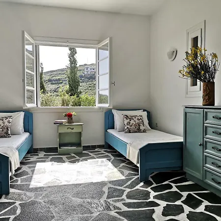 Tou Mikrou Voria Vila